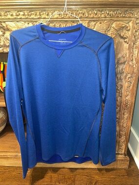 Patagonia Men's Long Sleeve Crew in  Capilene 3 Dark Blue